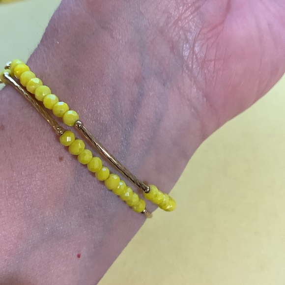 Two yellow bracelets - Picture 6 of 6